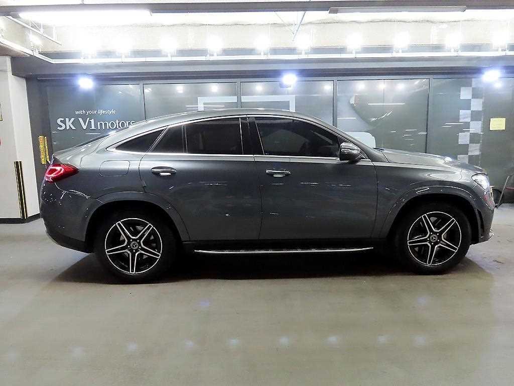 벤츠 GLE 클래스 GLE 클래스 W167 GLE 400d 4MATIC 쿠페 이미지 3