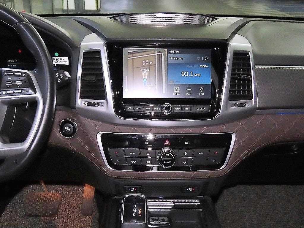 KG모빌리티(쌍용) 렉스턴 올 뉴 렉스턴 (Y450) 디젤 2.2 4WD 더 블랙 이미지 11