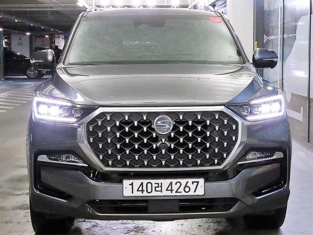 KG모빌리티(쌍용) 렉스턴 올 뉴 렉스턴 (Y450) 디젤 2.2 4WD 더 블랙 이미지 2