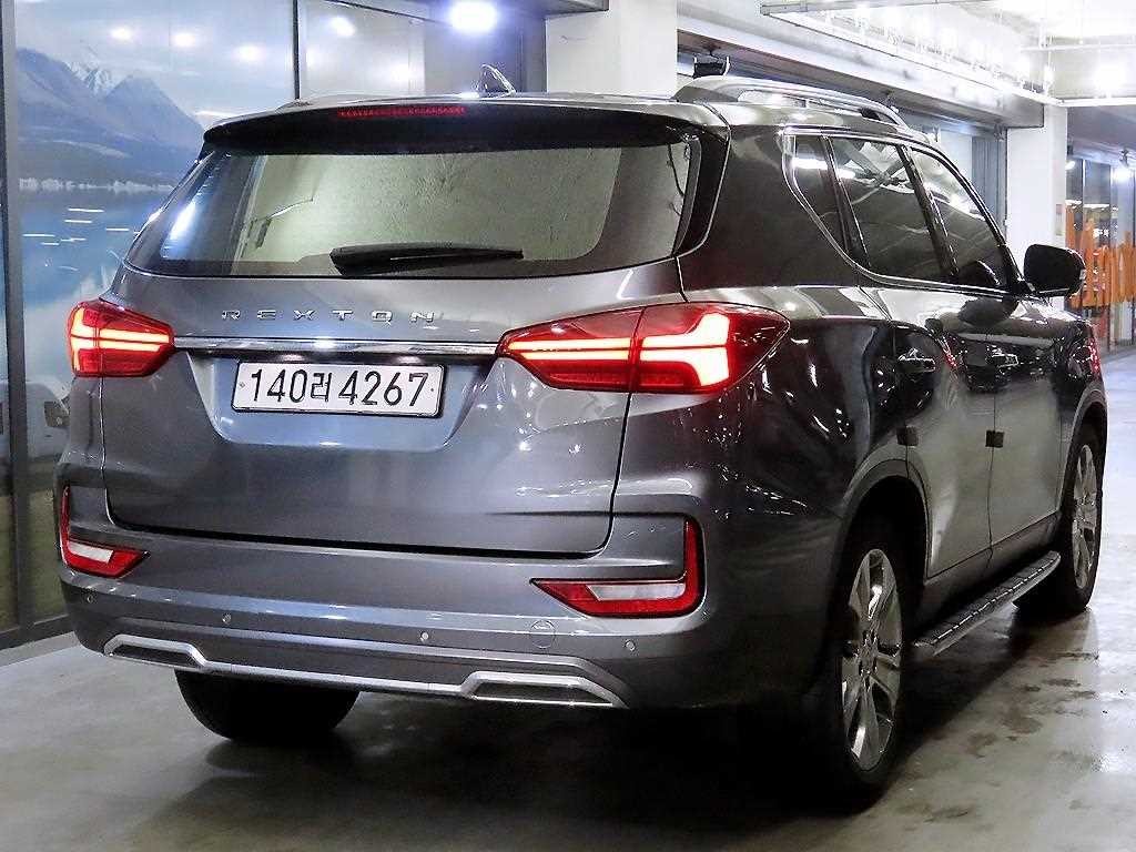 KG모빌리티(쌍용) 렉스턴 올 뉴 렉스턴 (Y450) 디젤 2.2 4WD 더 블랙 이미지 4