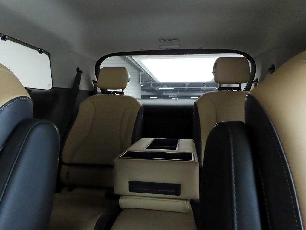 기아 카니발 더 뉴 카니발 4세대 디젤 9인승 시그니처 이미지 14