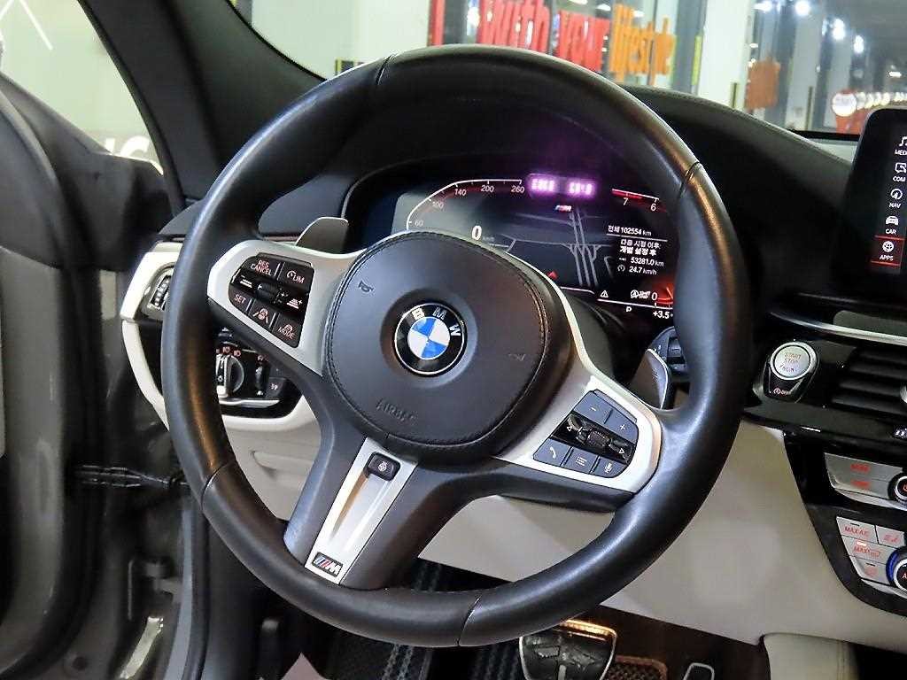 BMW 그란투리스모 6시리즈 GT (G32) 630i xDrive 월드 프리미어 에디션 이미지 8