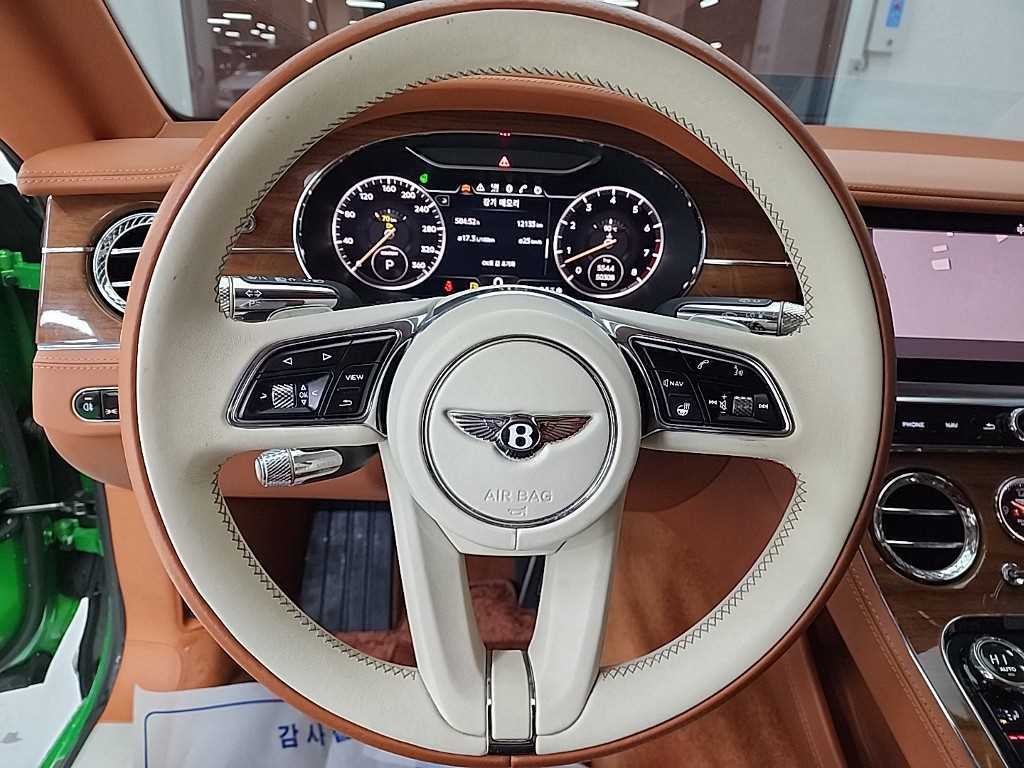 벤틀리 컨티넨탈 컨티넨탈 GT 3세대 4.0 V8 GT 이미지 9