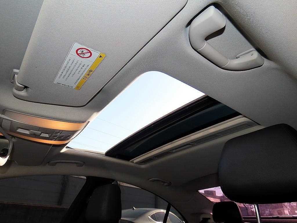 벤츠 CLS 클래스 CLS클래스 W218 CLS 250 d 4MATIC 이미지 17