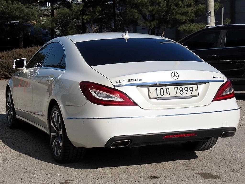 벤츠 CLS 클래스 CLS클래스 W218 CLS 250 d 4MATIC 이미지 3