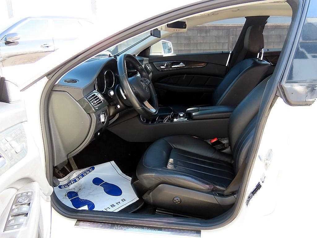벤츠 CLS 클래스 CLS클래스 W218 CLS 250 d 4MATIC 이미지 5