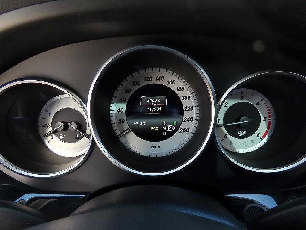 벤츠 CLS 클래스 CLS클래스 W218 CLS 250 d 4MATIC 이미지 9