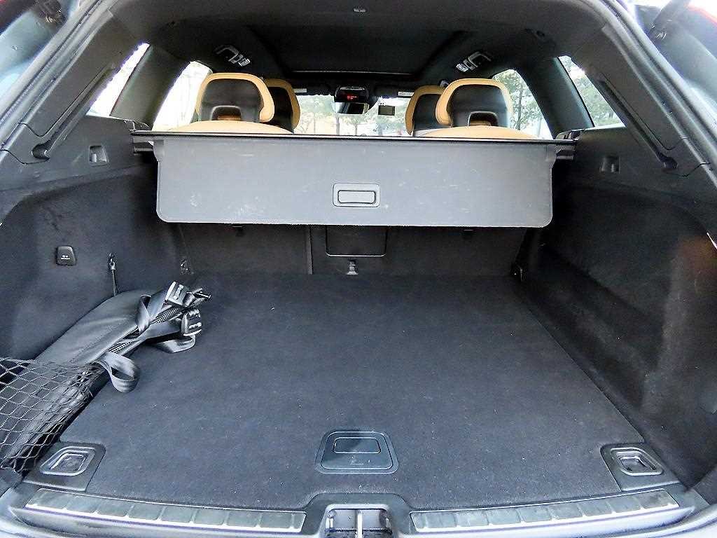 볼보 XC60 XC60(2세대) T6 AWD 인스크립션 이미지 17