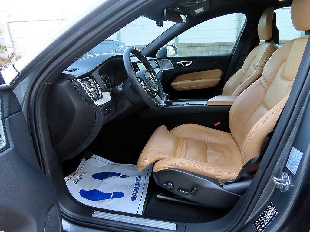 볼보 XC60 XC60(2세대) T6 AWD 인스크립션 이미지 5