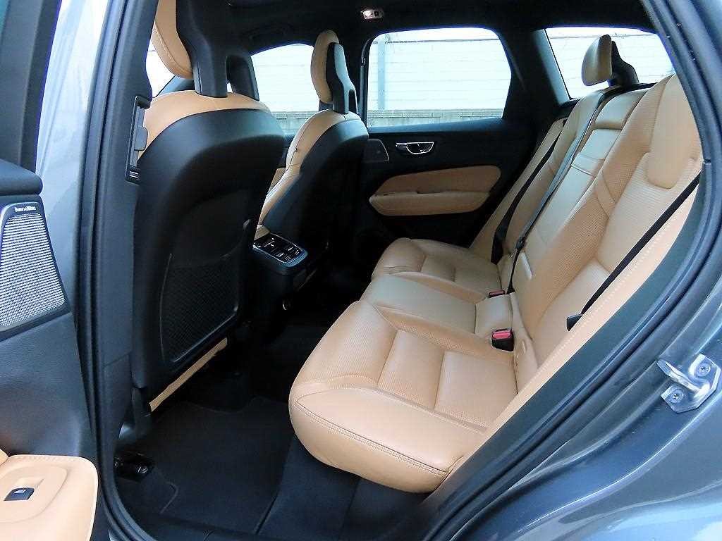 볼보 XC60 XC60(2세대) T6 AWD 인스크립션 이미지 6