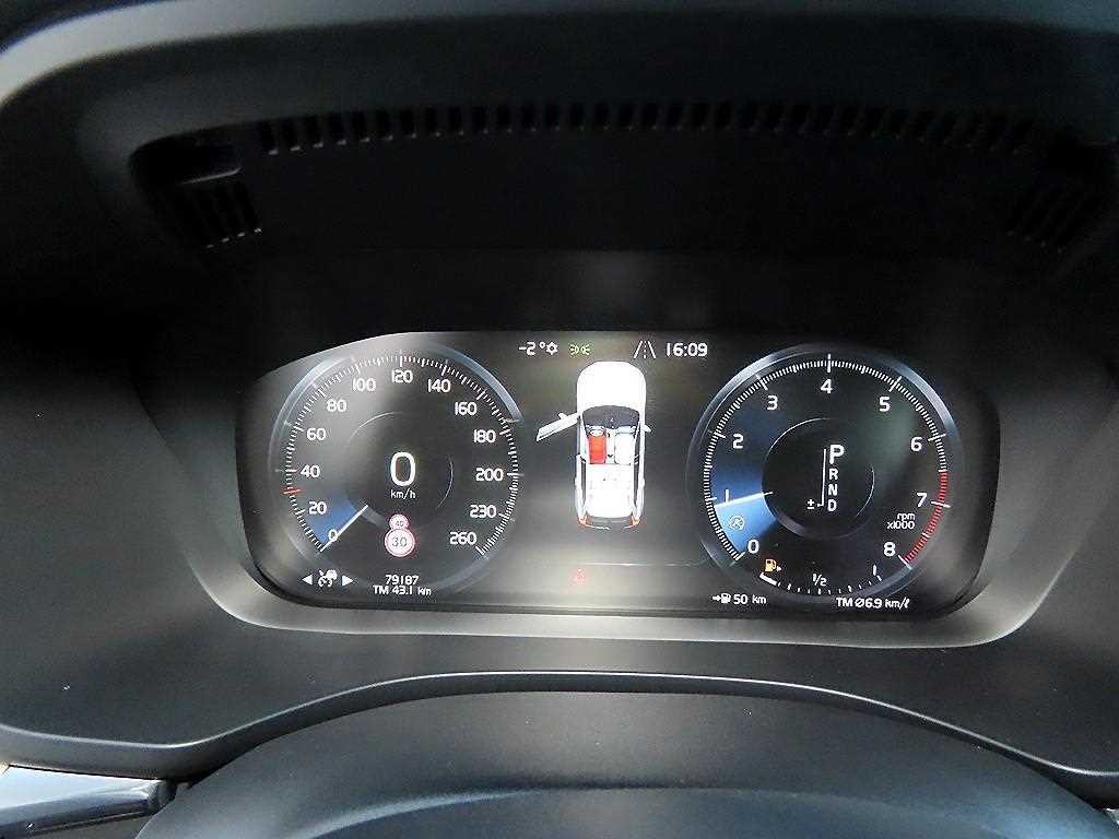 볼보 XC60 XC60(2세대) T6 AWD 인스크립션 이미지 9