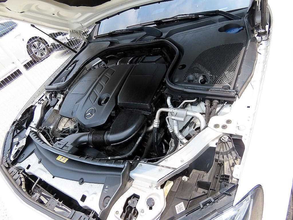 벤츠 E 클래스 E-클래스 W213 E220d 쿠페 이미지 19