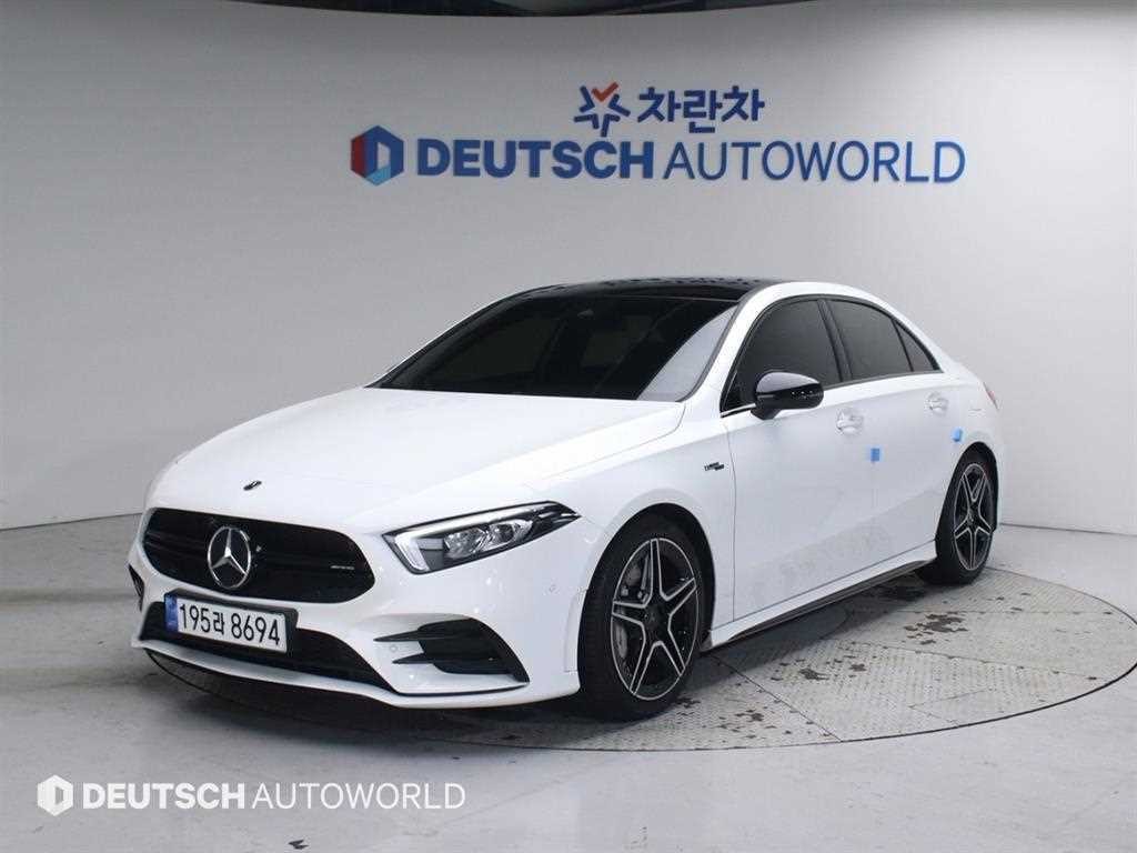 벤츠 A 클래스 A클래스 W177 AMG A35 4MATIC 세단 이미지 1