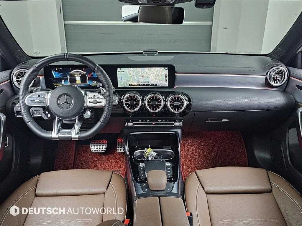 벤츠 A 클래스 A클래스 W177 AMG A35 4MATIC 세단 이미지 7