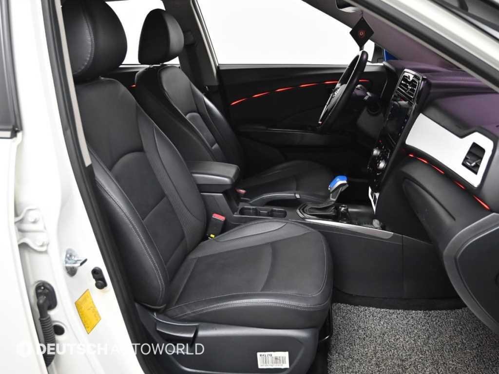 KG모빌리티(쌍용) 티볼리 베리 뉴 티볼리 4WD 가솔린 1.5 V3 이미지 10