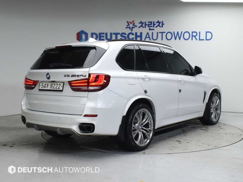 BMW X5 X5 (F15) xDrive M50d 이미지 3