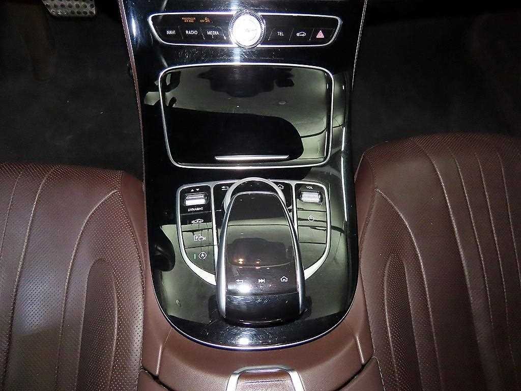 벤츠 CLS 클래스 CLS클래스 C257 CLS 400d 4MATIC 이미지 12
