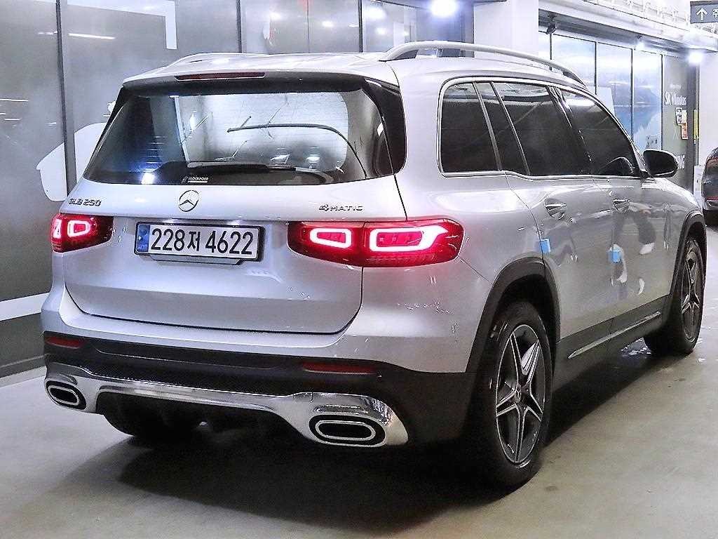 벤츠 GLB 클래스 GLB클래스 X247 GLB 250 4MATIC 이미지 4