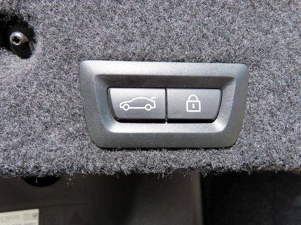 BMW 5시리즈 5시리즈 (F10) 520d xDrive 이미지 16