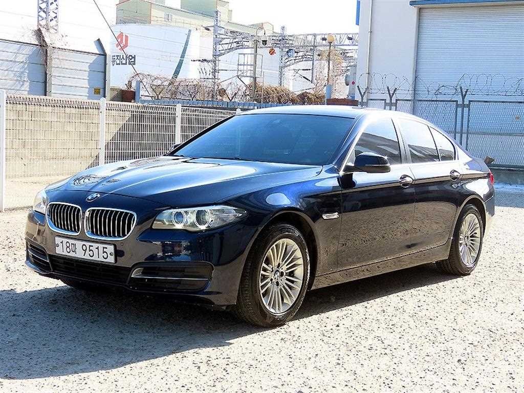 BMW 5시리즈 5시리즈 (F10) 520d xDrive 이미지 2