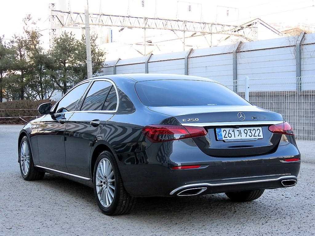벤츠 E 클래스 E-클래스 W213 E250 익스클루시브 이미지 3