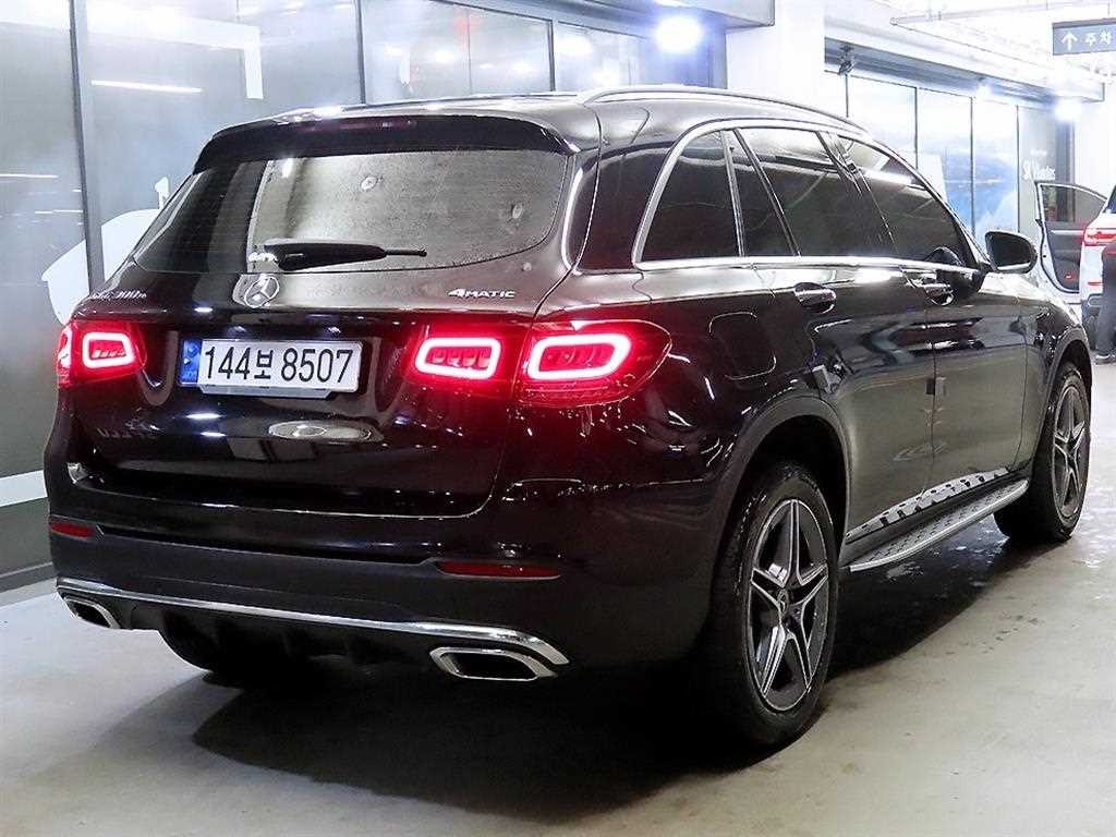 벤츠 GLC 클래스 GLC클래스 X253 GLC 300 e 4MATIC 이미지 4