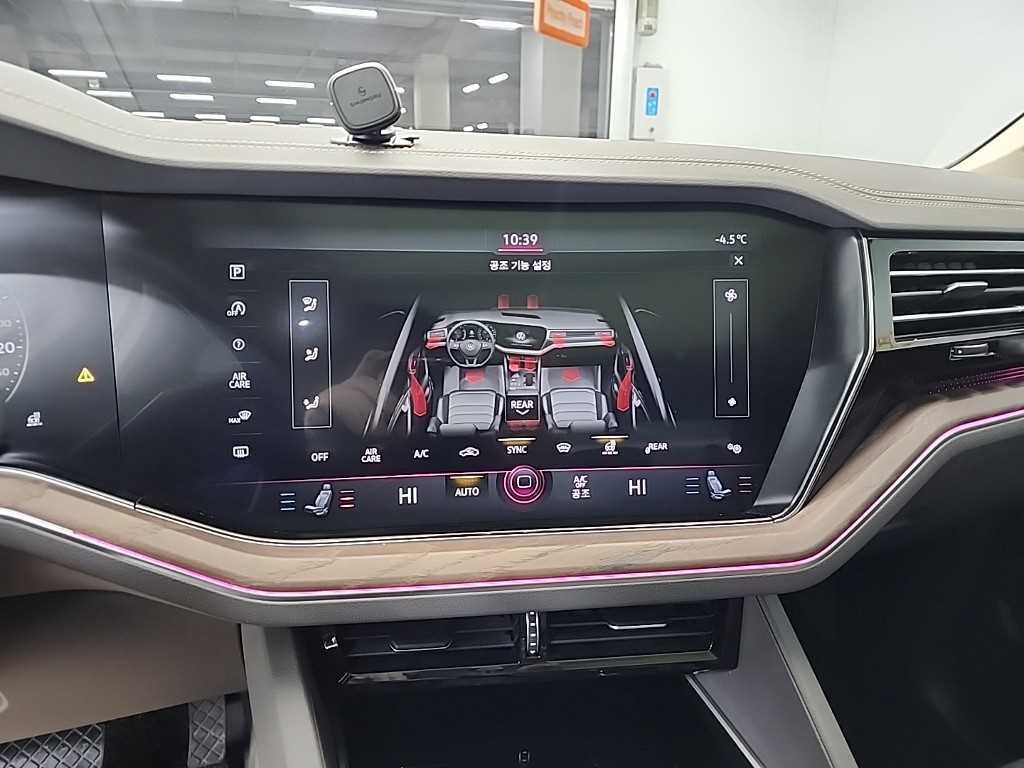 폭스바겐 투아렉 투아렉 3세대 3.0 TDI 프레스티지 이미지 10