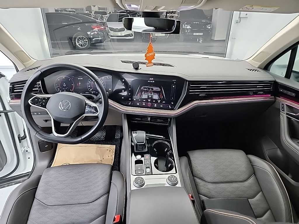 폭스바겐 투아렉 투아렉 3세대 3.0 TDI 프레스티지 이미지 7