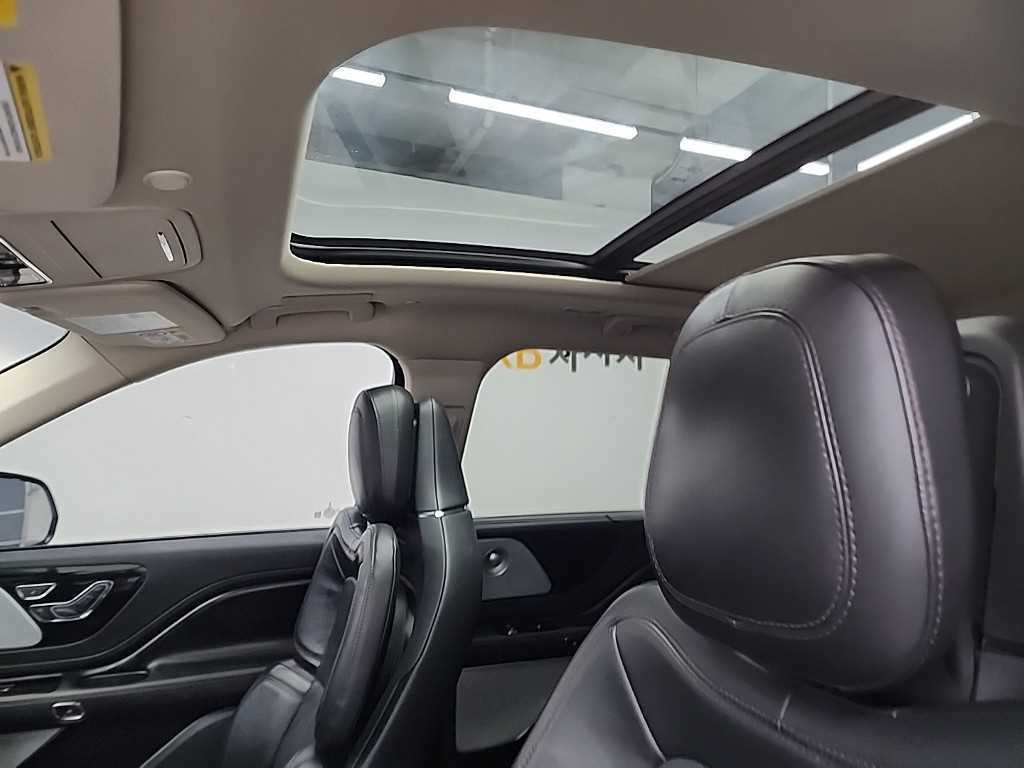링컨 에비에이터 에비에이터 2세대 3.0 PHEV GT AWD 이미지 14