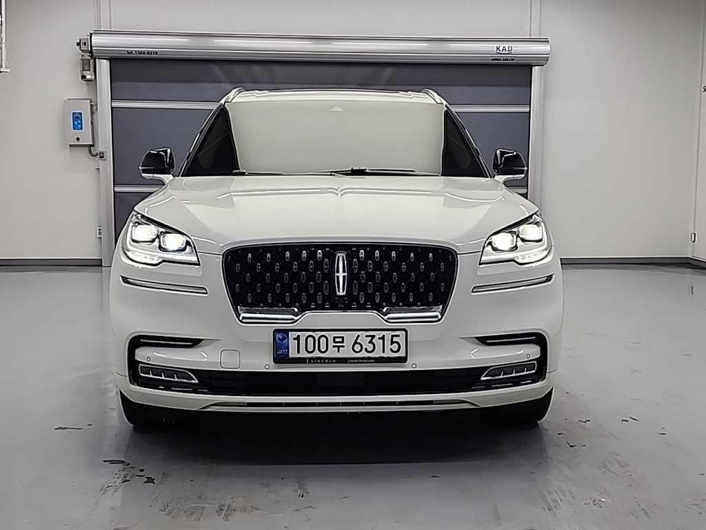 링컨 에비에이터 에비에이터 2세대 3.0 PHEV GT AWD 이미지 2