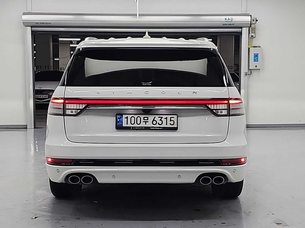 링컨 에비에이터 에비에이터 2세대 3.0 PHEV GT AWD 이미지 4