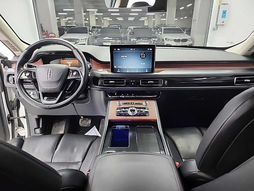 링컨 에비에이터 에비에이터 2세대 3.0 PHEV GT AWD 이미지 7