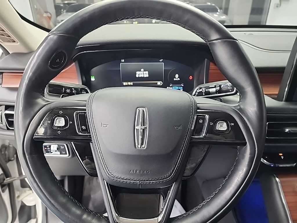 링컨 에비에이터 에비에이터 2세대 3.0 PHEV GT AWD 이미지 9