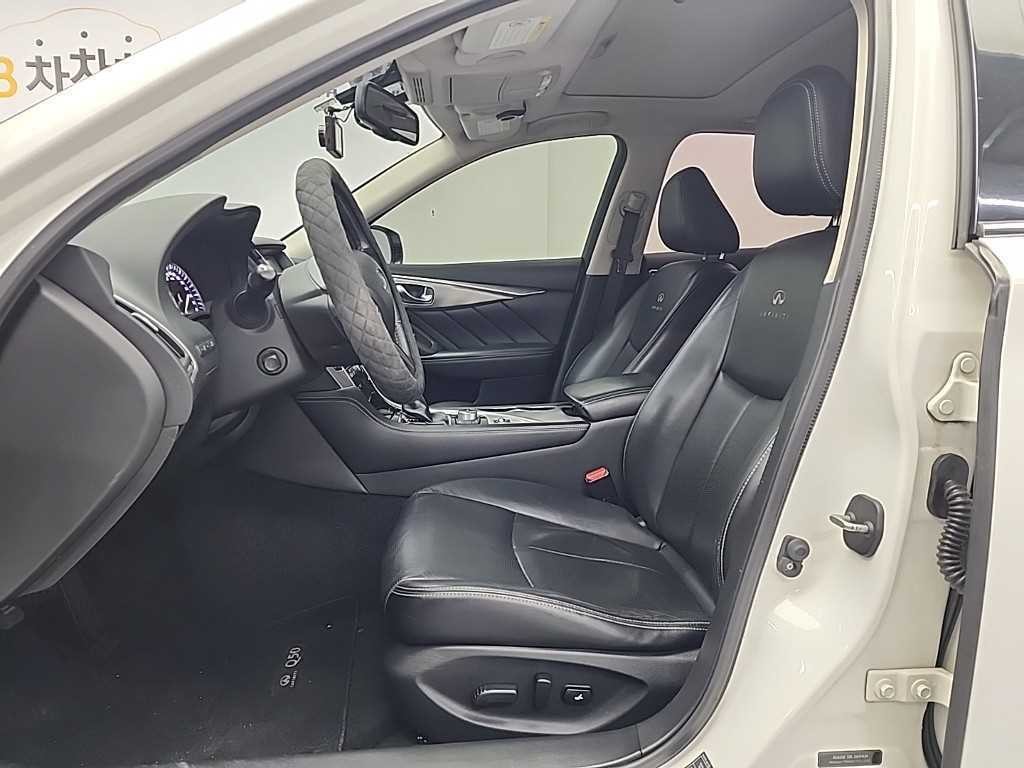 인피니티 Q Q50 2.2D 프리미엄 이미지 11