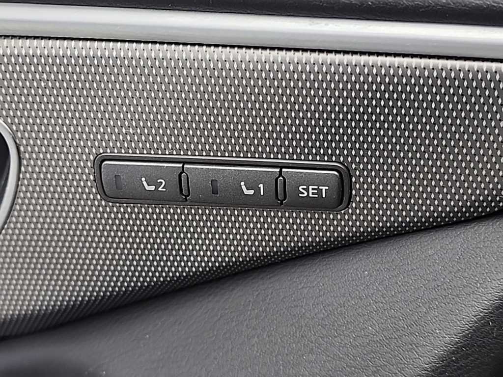 인피니티 Q Q50 2.2D 프리미엄 이미지 19
