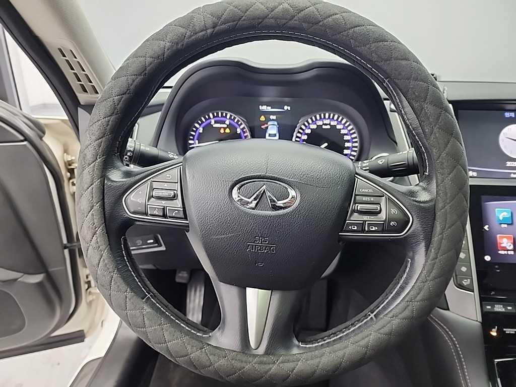 인피니티 Q Q50 2.2D 프리미엄 이미지 9