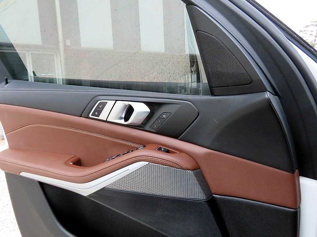 BMW X5 X5 (G05) xDrive 40i M 스포츠 이미지 12