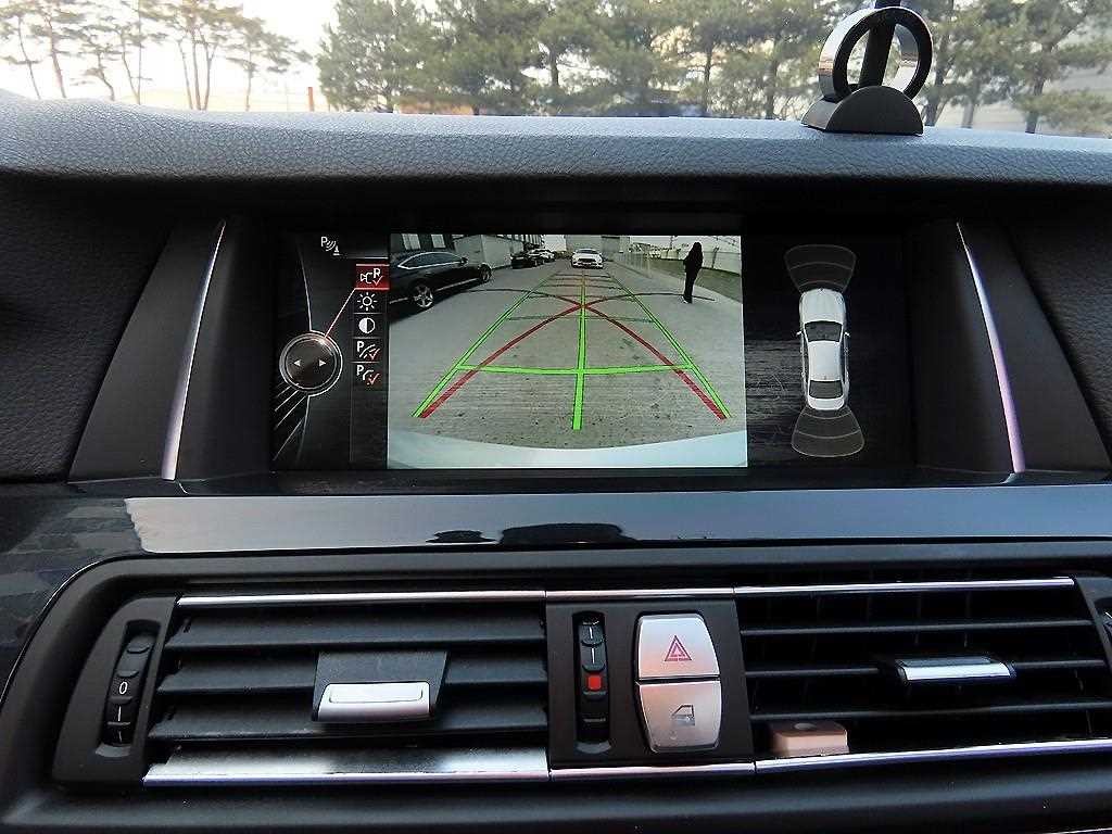 BMW 5시리즈 5시리즈 (F10) 520d xDrive 이미지 14