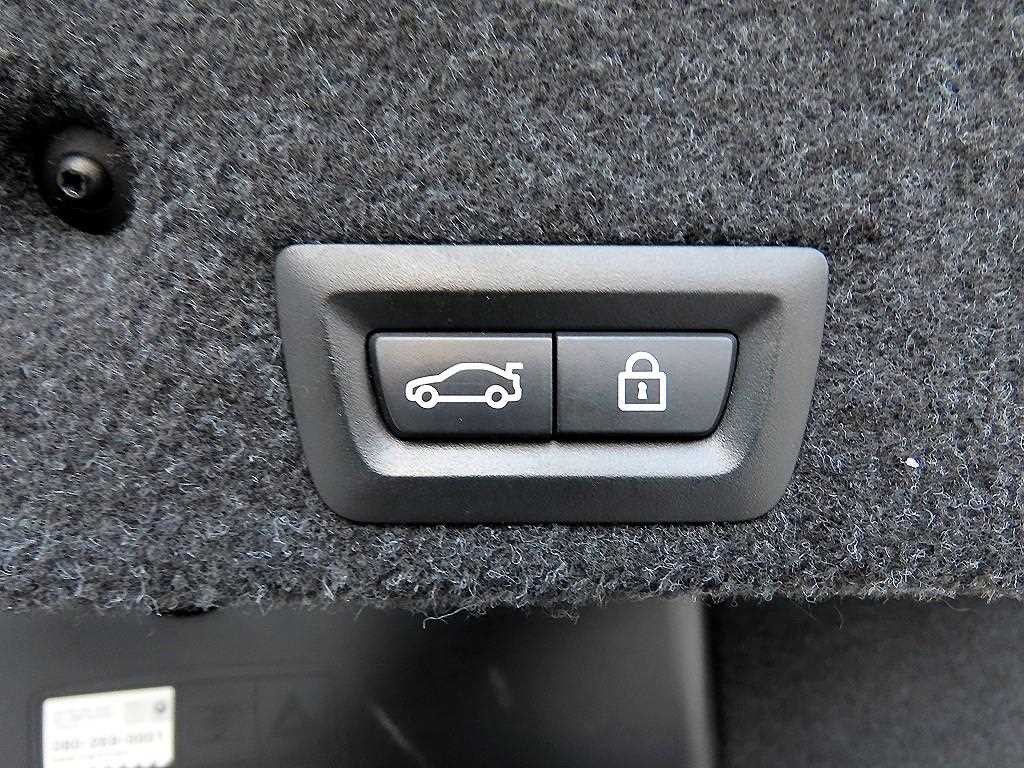 BMW 5시리즈 5시리즈 (F10) 520d xDrive 이미지 16