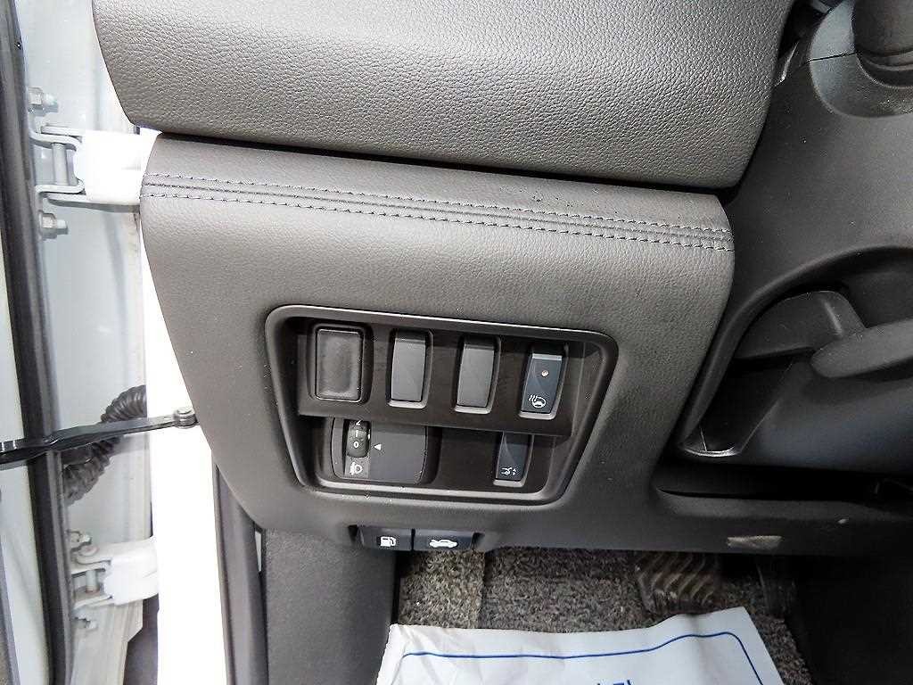 르노코리아(삼성) QM6 더뉴QM6 가솔린 2.0 GDe 프리미에르 2WD 이미지 12