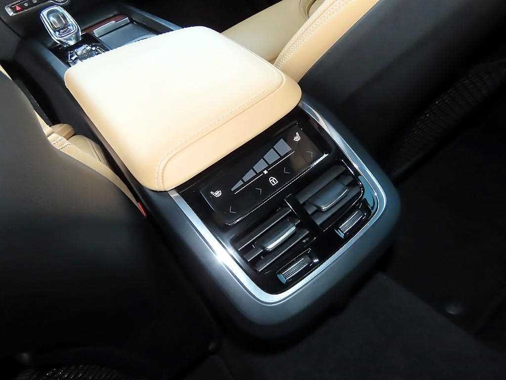 볼보 S60 S60(3세대) B5 인스크립션 이미지 17