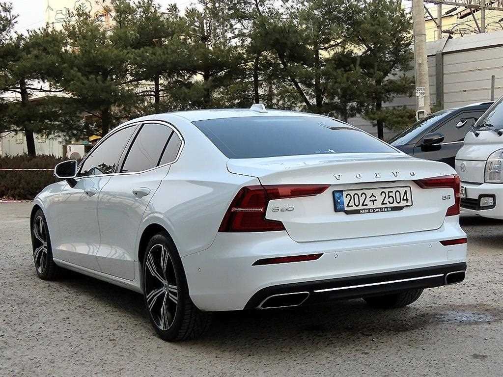 볼보 S60 S60(3세대) B5 인스크립션 이미지 3