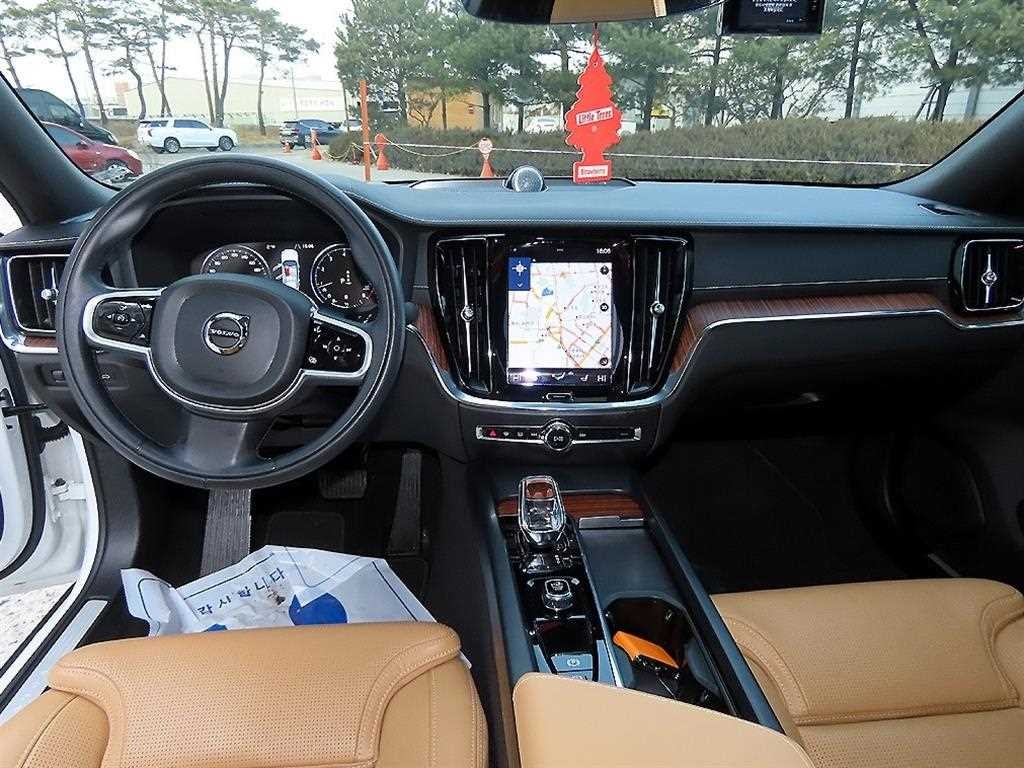 볼보 S60 S60(3세대) B5 인스크립션 이미지 7