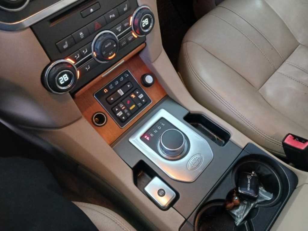 랜드로버 디스커버리 디스커버리4 3.0 SDV6 SE 이미지 15