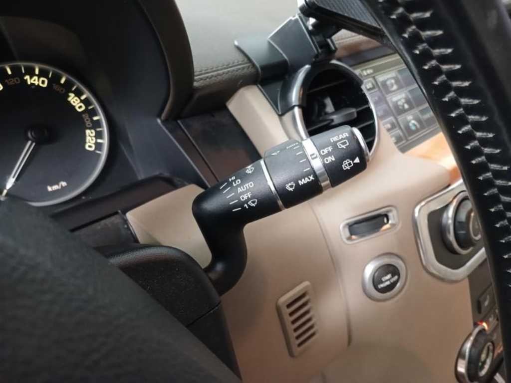 랜드로버 디스커버리 디스커버리4 3.0 SDV6 SE 이미지 17