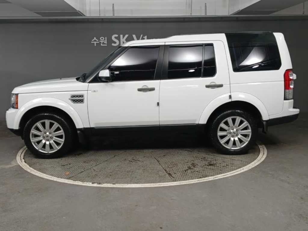 랜드로버 디스커버리 디스커버리4 3.0 SDV6 SE 이미지 4