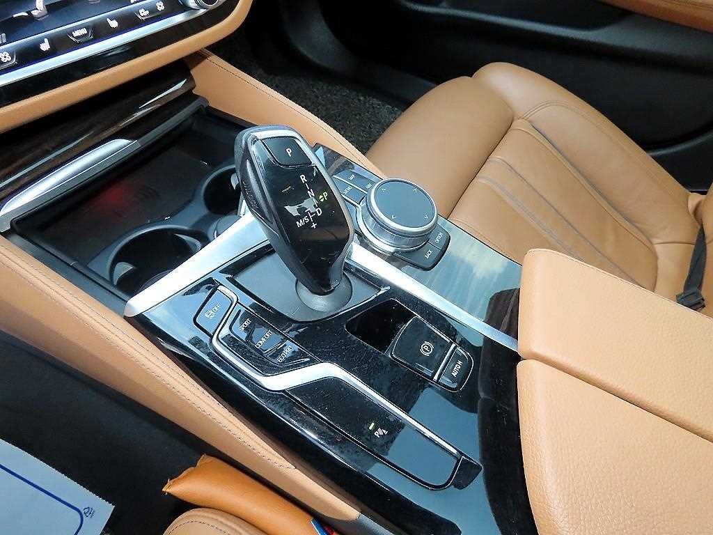 BMW 5시리즈 5시리즈 (G30) 520i M 스포츠 이미지 11