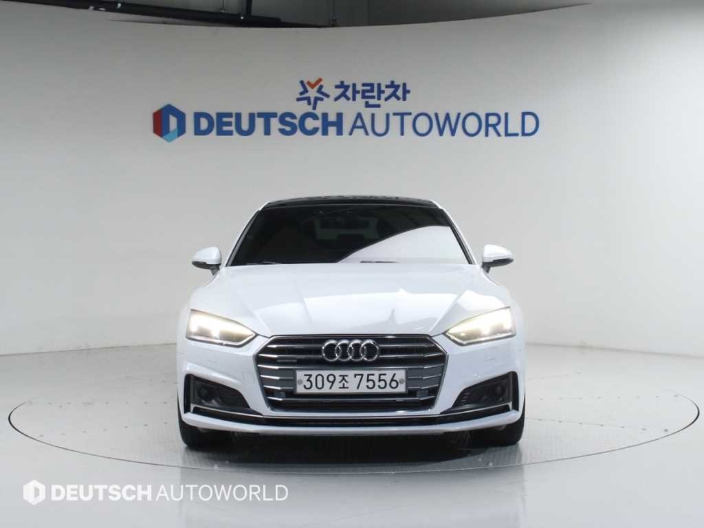 아우디 A5 A5 (F5) 45 TFSI 콰트로 프리미엄 스포트백 이미지 3