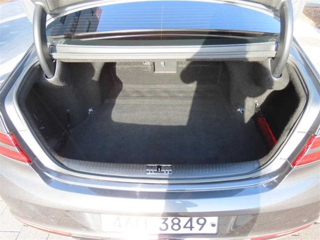 제네시스 G90 3.8 GDI AWD 프리미엄 럭셔리 이미지 17