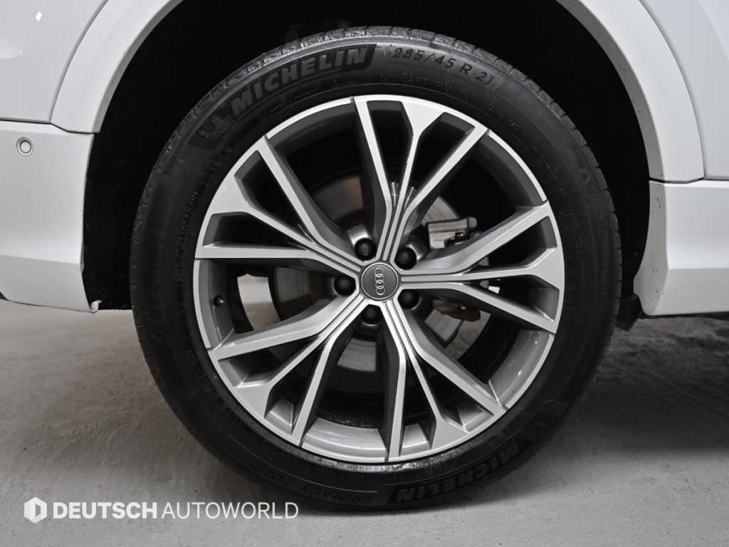아우디 Q8 50 TDI 콰트로 프리미엄 이미지 5